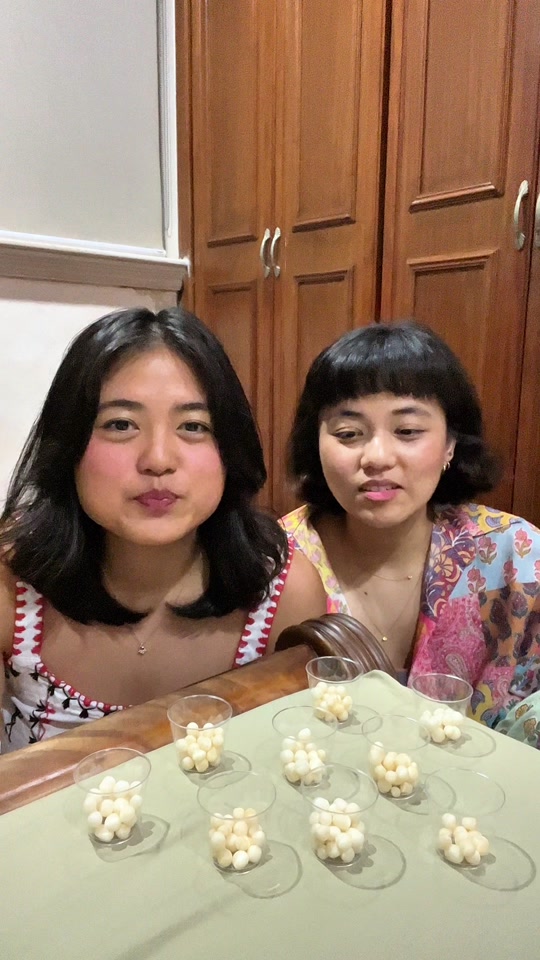 Original TicTac creator reel cover with two people and a cassava-snack tasting game